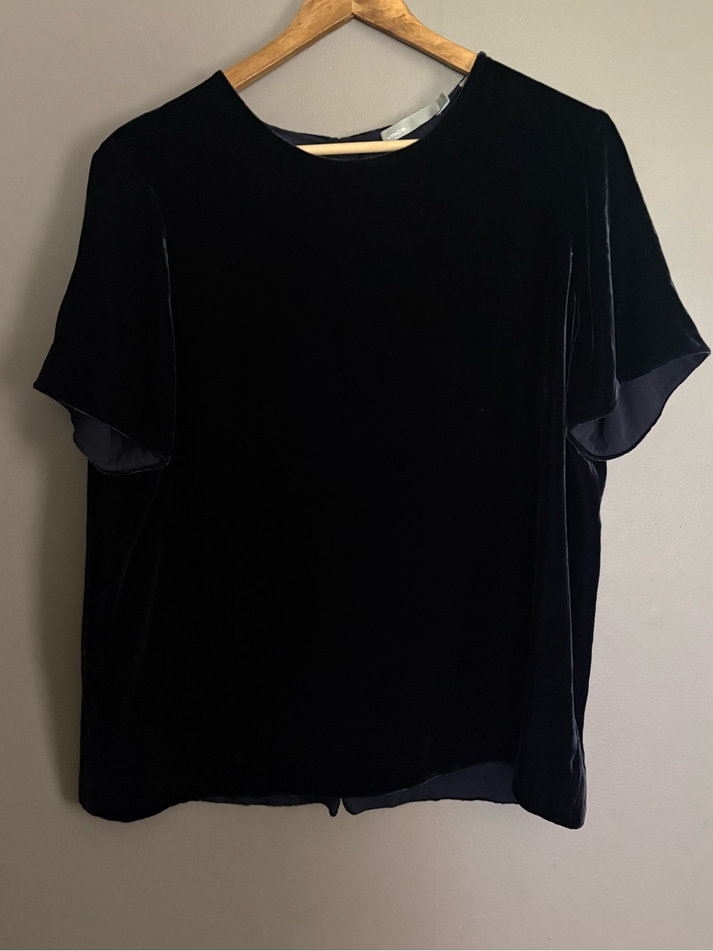 Vince Classic Velvet Short-Sleeve Top Size Large